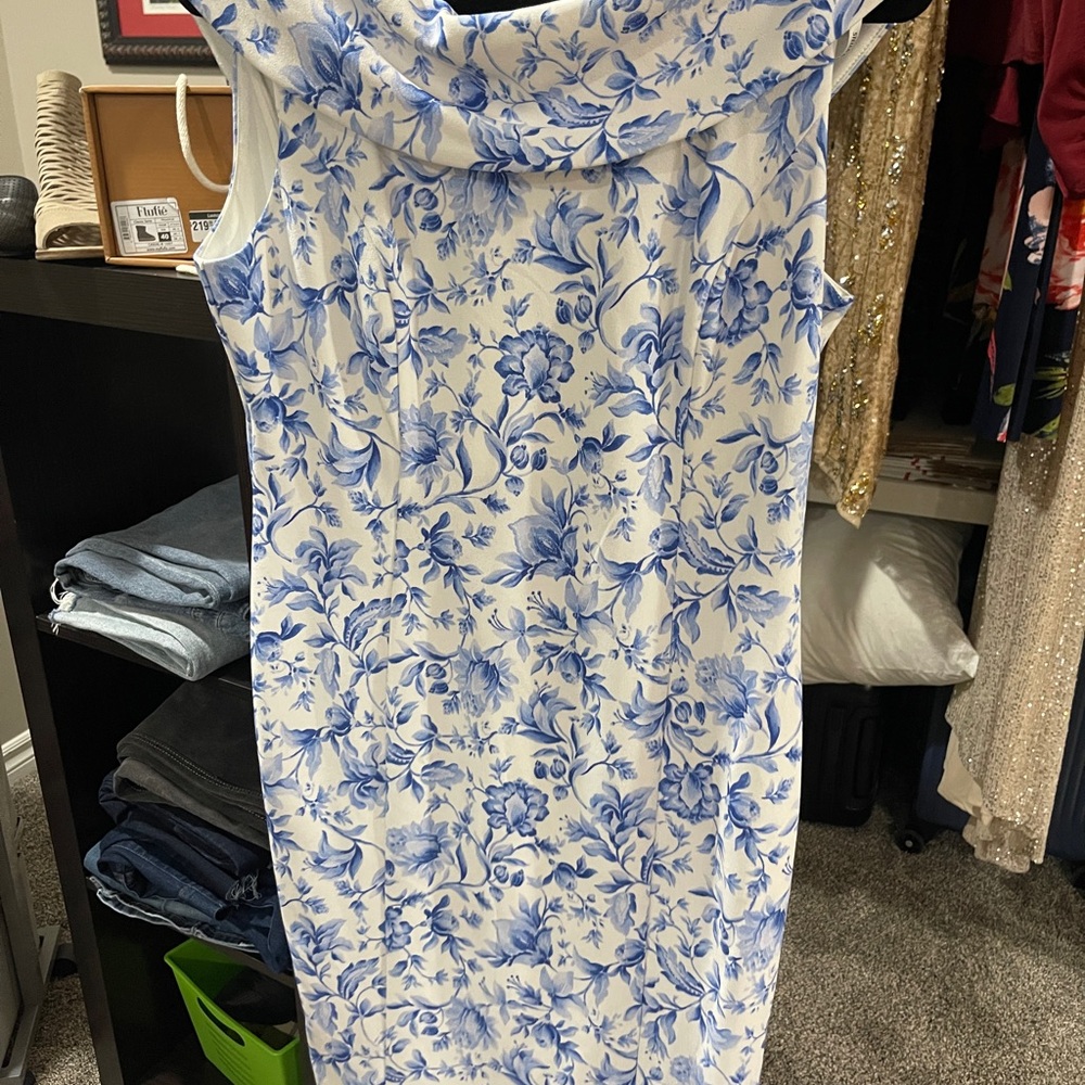 Stella & Julie Floral Blue and White Dress